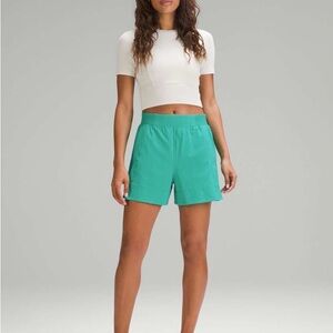 Lululemon Stretch Woven Relaxed-Fit High-Rise Short 4"
